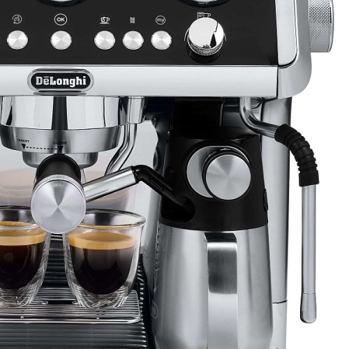 Рожковая кофеварка DeLonghi EC9865.M
