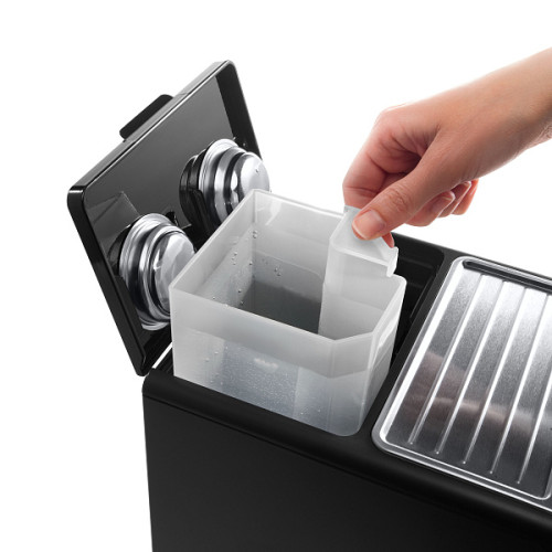 Рожковая кофеварка DeLonghi ECP33.21.BK