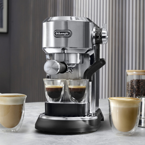 Кофеварка рожковая DeLonghi EC950.M