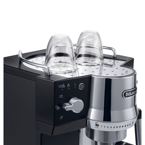 Рожковая кофеварка DeLonghi EC820.B