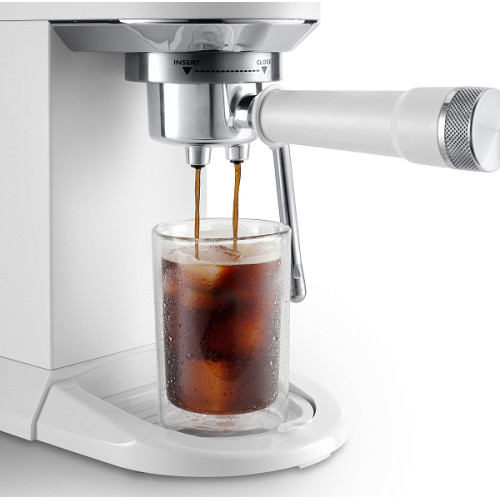 Рожковая кофеварка Delonghi EC890.WI