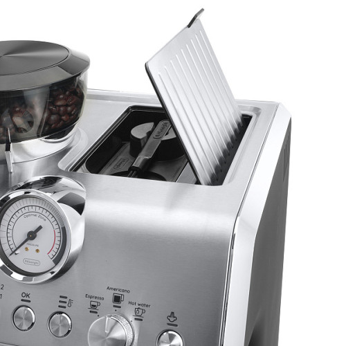 Рожковая кофеварка DeLonghi EC9155.MB