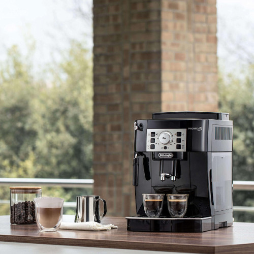 Кофемашина DeLonghi ECAM22.110.B