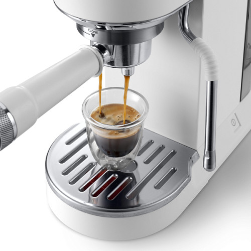 Рожковая кофеварка Delonghi EC890.WI