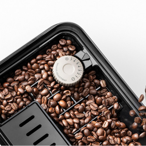 Кофемашина DeLonghi ECAM450.65.G