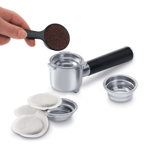 Рожковая кофеварка DeLonghi EC820.B