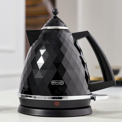 De’Longhi электрочайник KBJ2001.BK