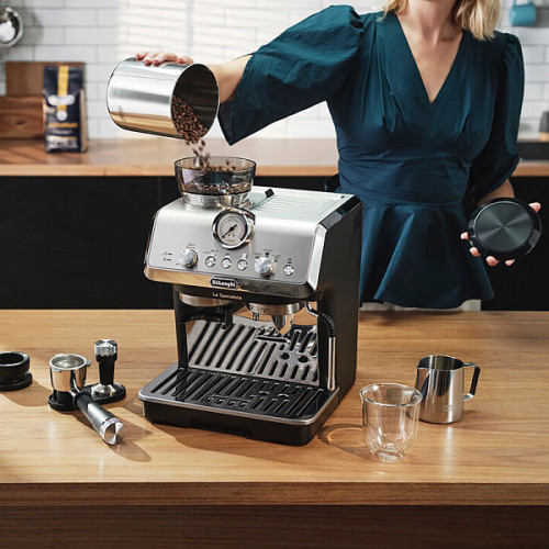 Рожковая кофеварка DeLonghi EC9155.MB